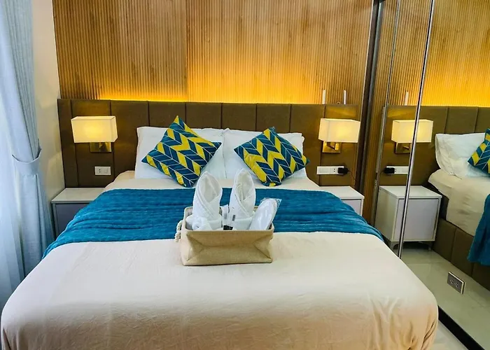 Cai's Bay, Near Airport With Pool&sauna Access *