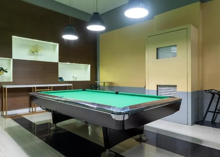 Cai's Bay, Near Airport With Pool&sauna Access Apartamento